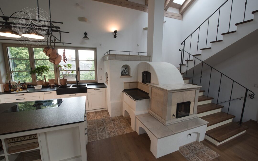 Akumulační sálavá kamna s plotnou a troubou pro fanouška cyklistiky